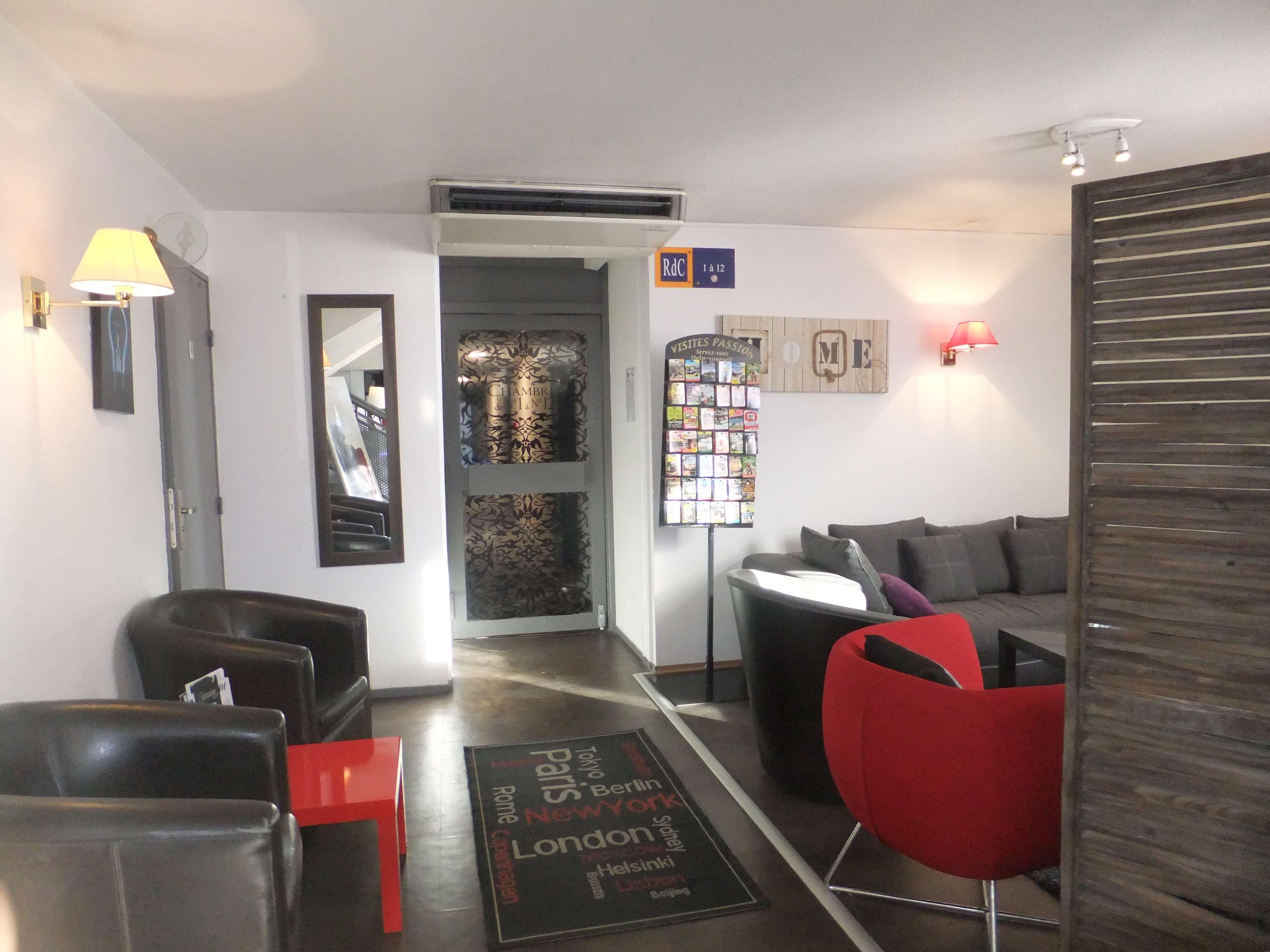 Hotel Restaurant Kyriad Brive Centre Exterior photo