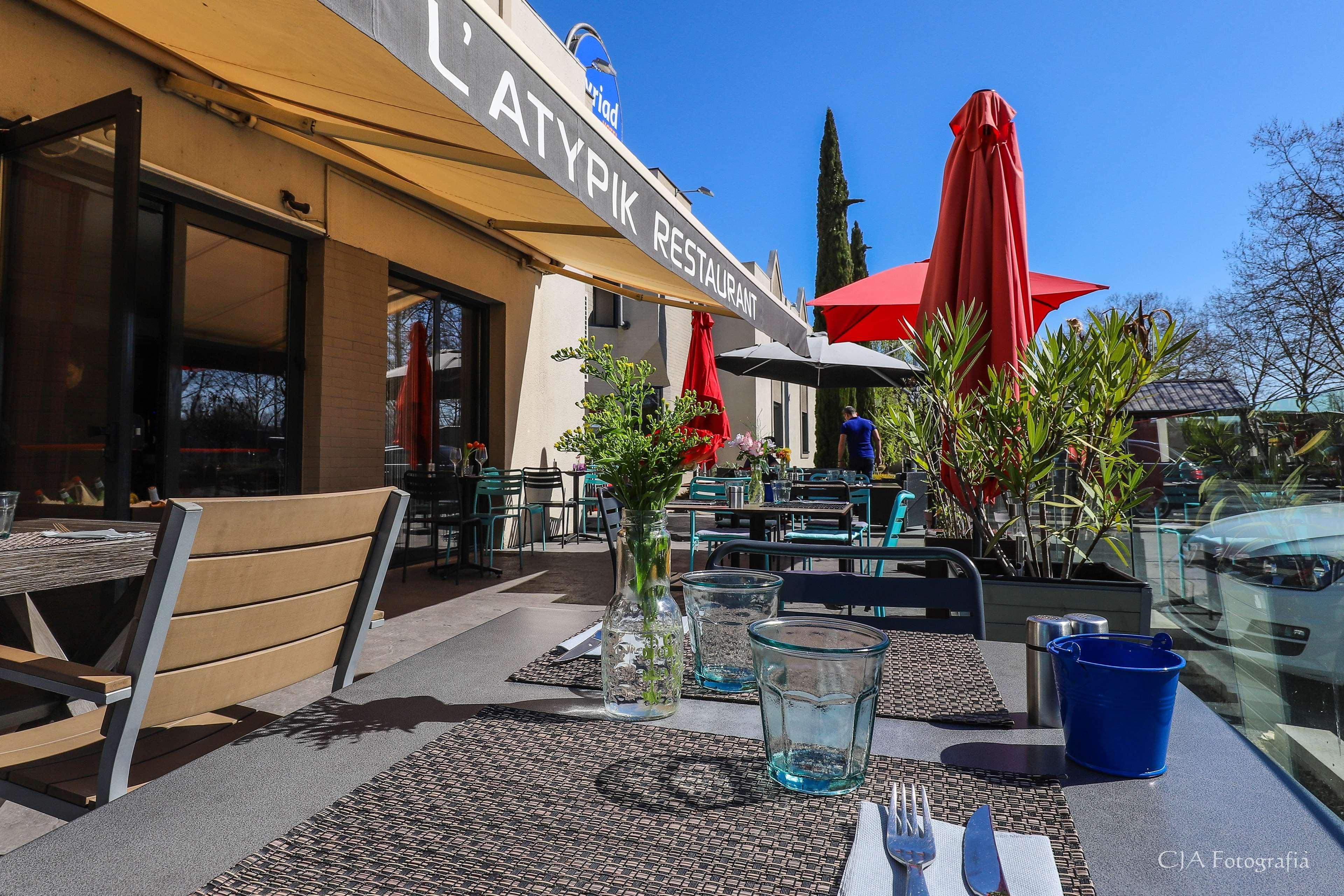 Hotel Restaurant Kyriad Brive Centre Exterior photo